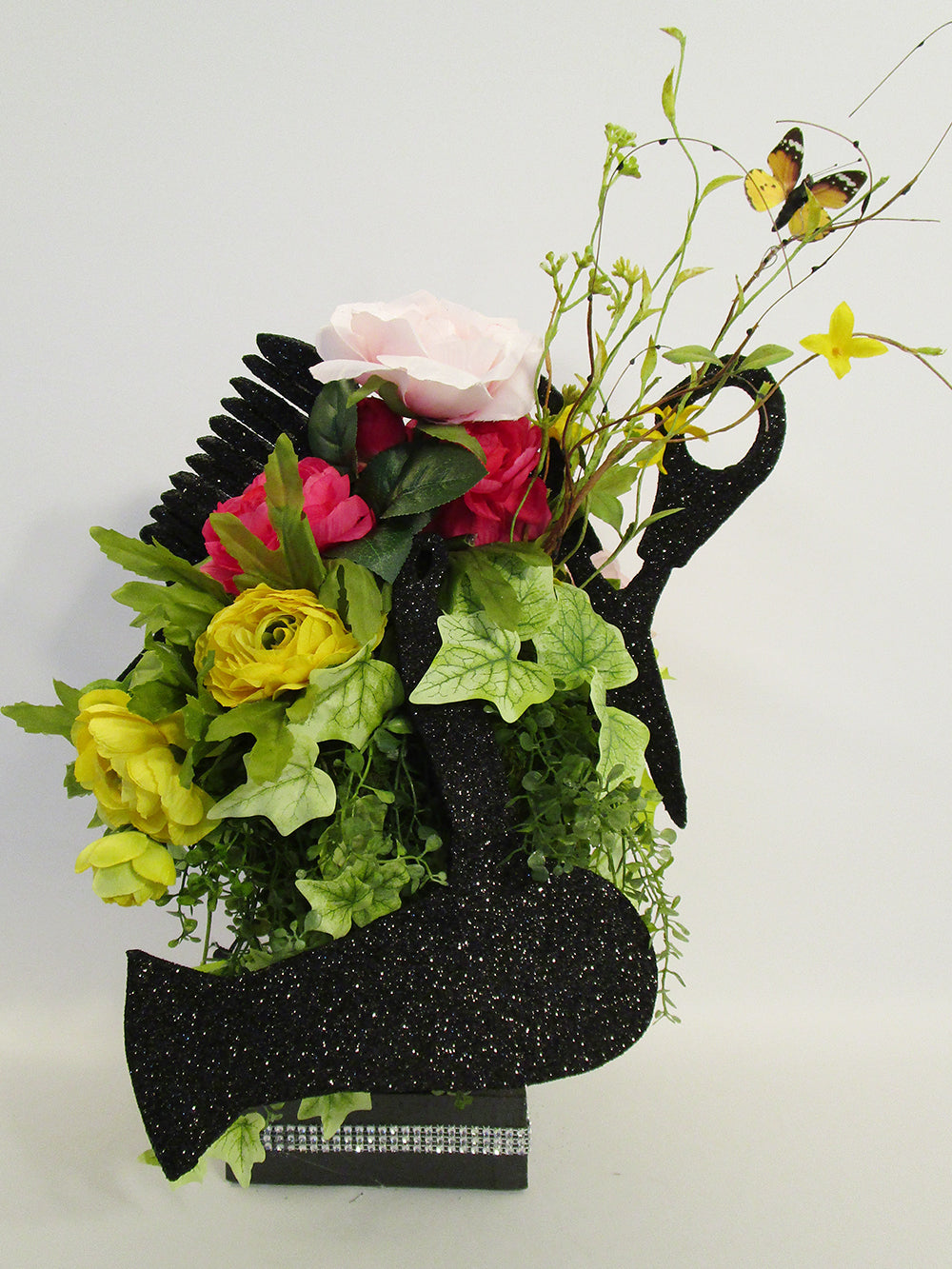 Beauty themed centerpiece - Designs by Ginny