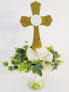 Cross with Scalloped Edges