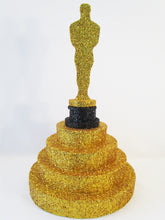 Load image into Gallery viewer, Oscar trophy centerpiece - Designs by Ginny
