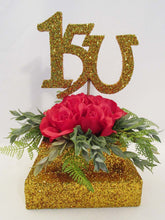 Load image into Gallery viewer, 150th Kentucky Derby table centerpiece - Designs by Ginny
