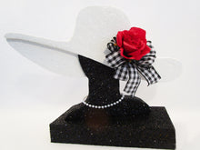 Load image into Gallery viewer, Floppy hat centerpiece - Designs by Ginny
