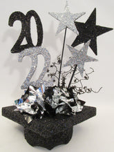Load image into Gallery viewer, 2022 graduation centerpiece - Designs by Ginny
