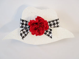 cloche style hat cutout - Designs by Ginny