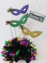 Load image into Gallery viewer, Mardi Gras Masks centerpiece - Designs by Ginny
